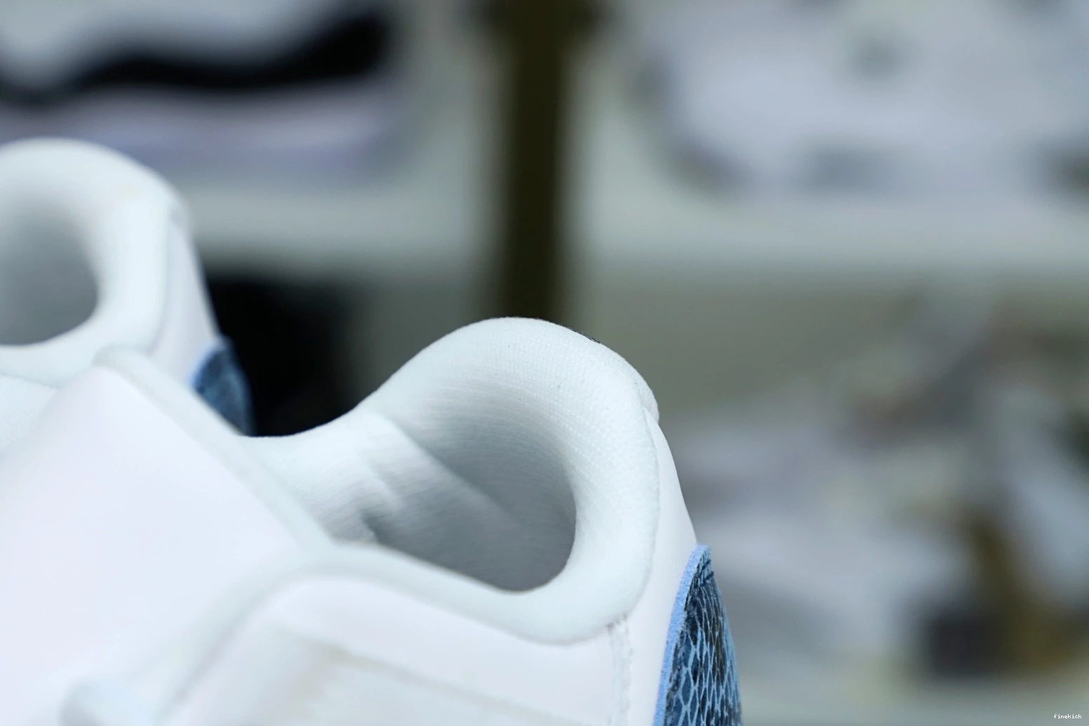 Jordan Air Jordan 11 “navy snakeskin” 1102